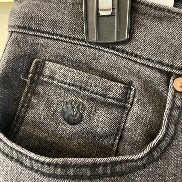 Gloria Vanderbilt woman’s Amanda classic high rise tapered jeans gray pants 12 - Picture 5 of 15